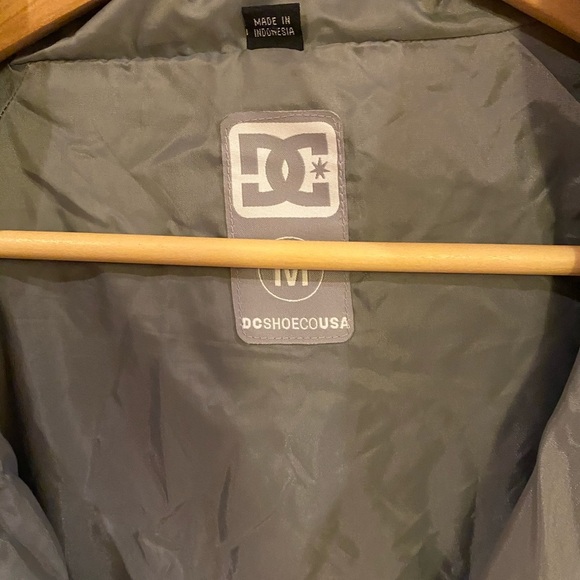 DC Shoes spring Lightweight Jacket NWOT - Picture 4 of 9